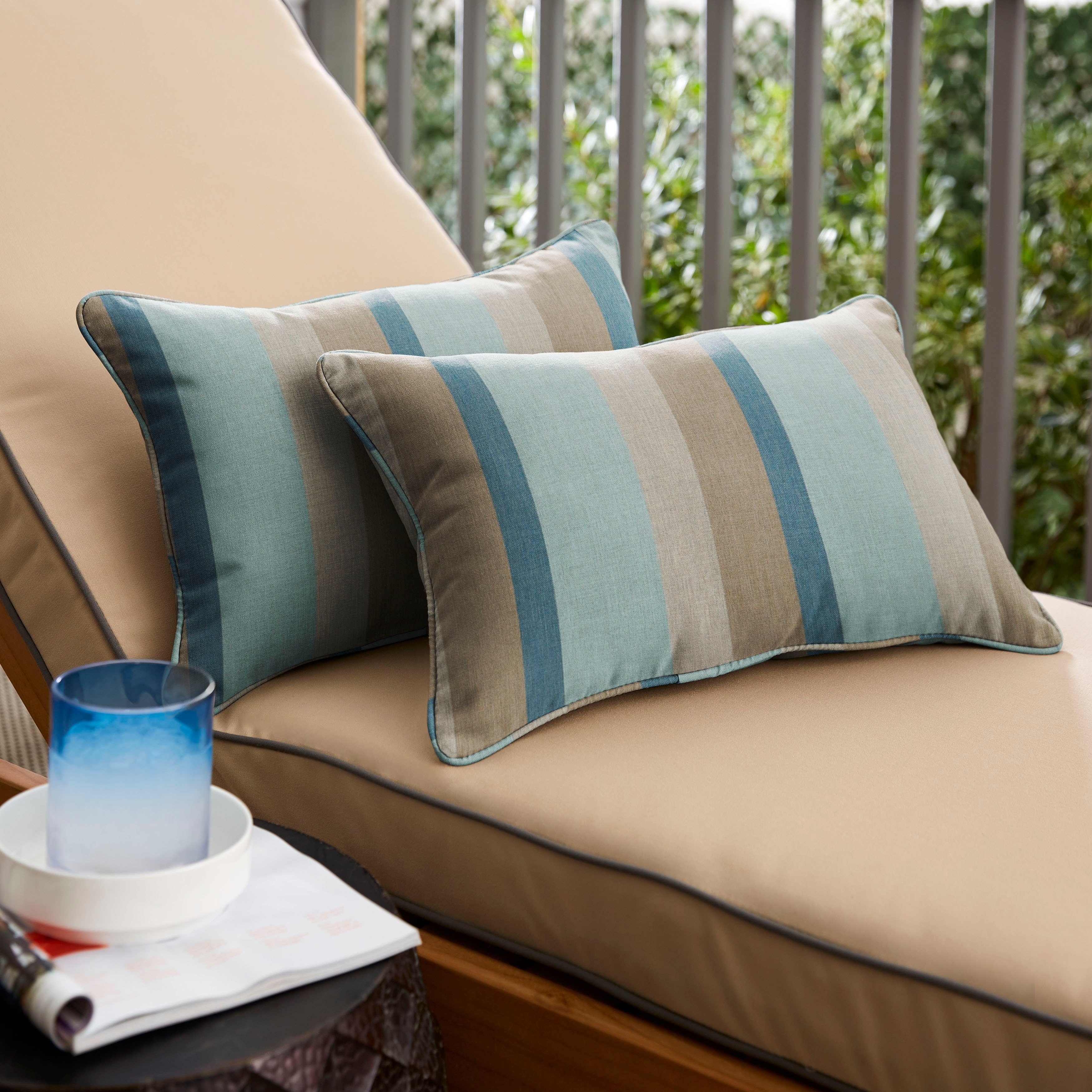 Sunbrella Gateway Mist Corded Indoor/ Outdoor Pillows (Set of 2)