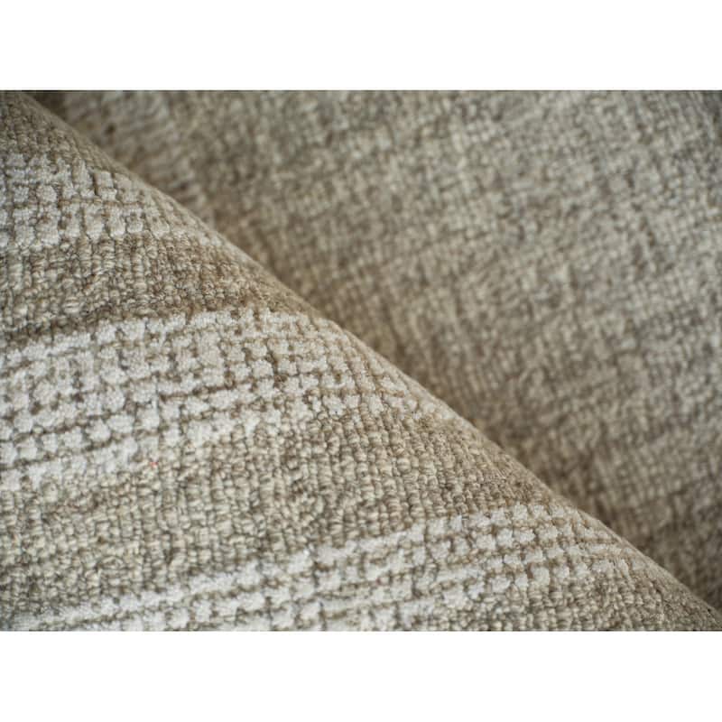 Breckenridge Handmade Hand Tufted New Zealand Wool Beige/Ivory Area Rug.