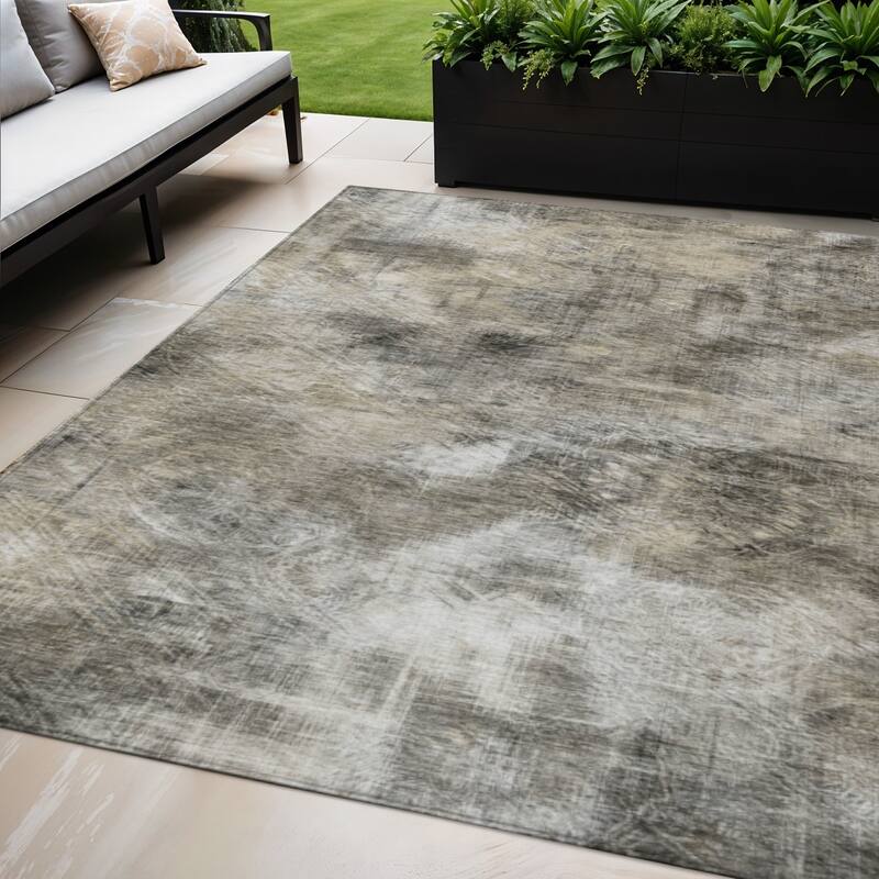 HomeRoots Abstract Transitional Rectangle Outdoor Rug - 5' X 8'