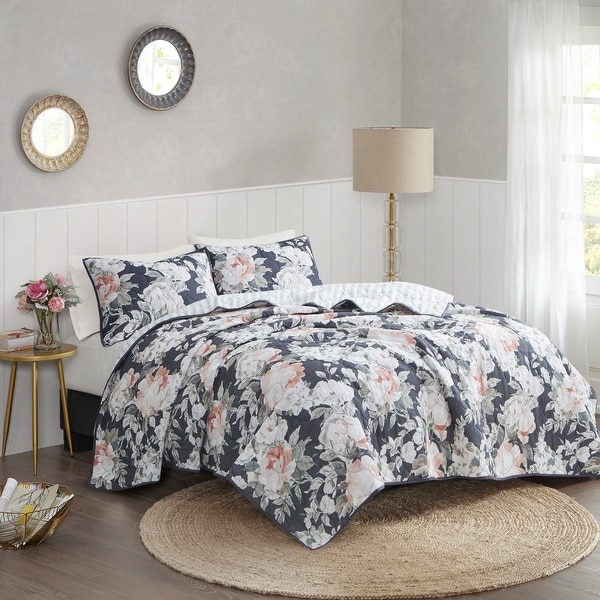 dark blue coverlet