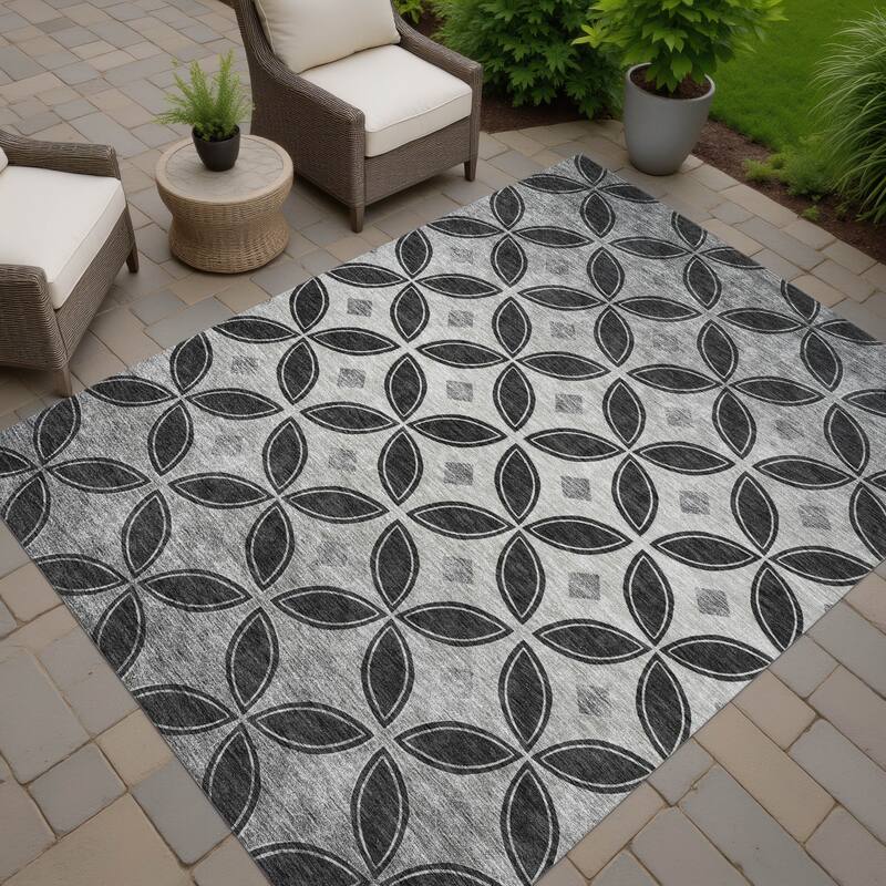 Machine Washable Indoor/ Outdoor Modern Gia Chantille Rug