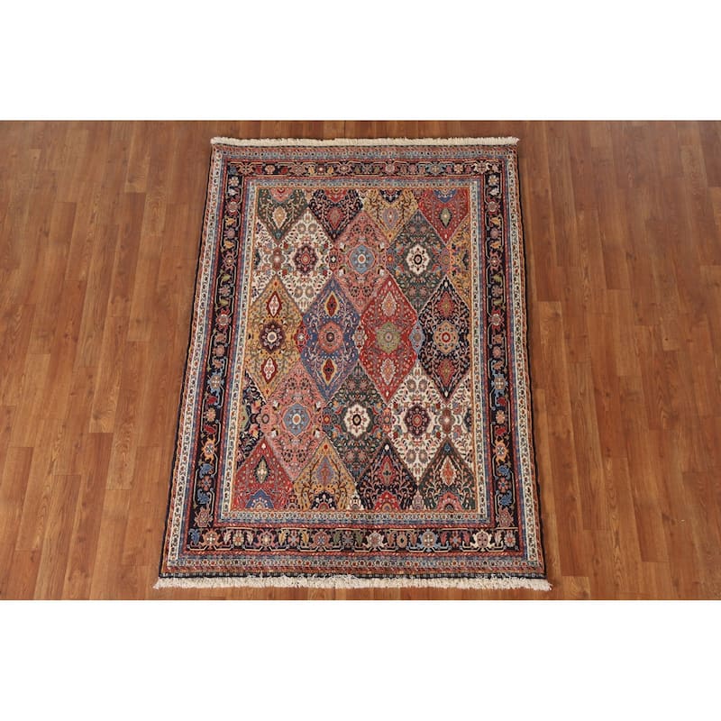 Masterpiece Vegetable Dye Shiraz Qashqai Rug Persian Wool Carpet - 4'0"x 5'8"