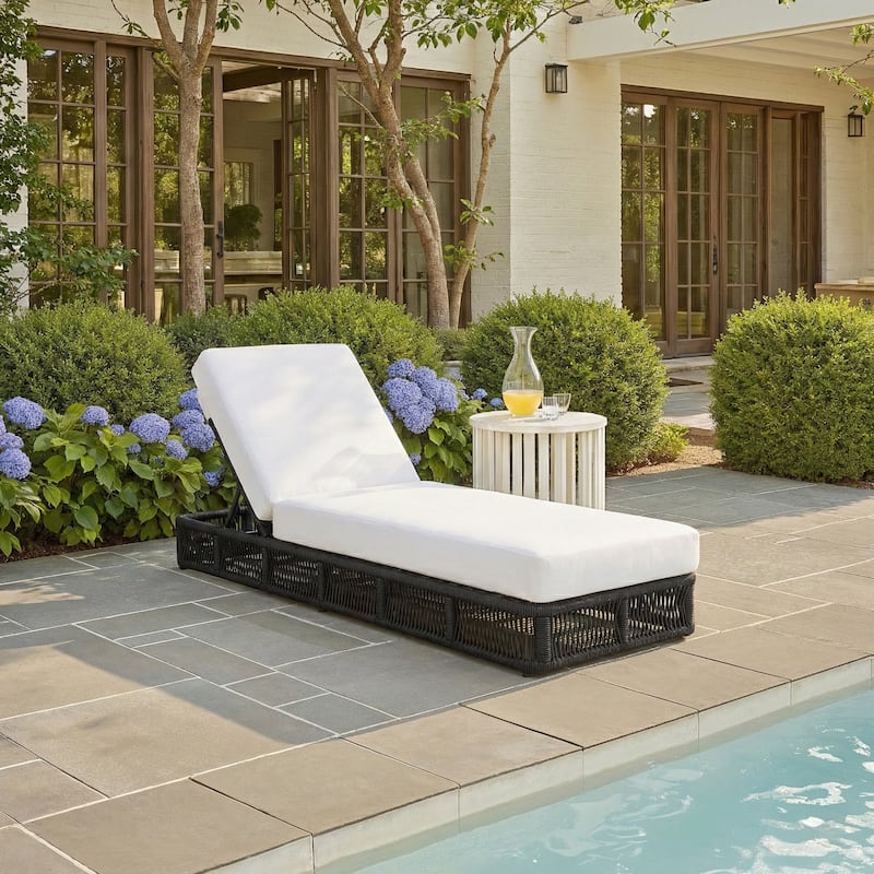 SAFAVIEH Outdoor Tinna Sun Lounger - 75"W x 25"D x 13"H - Black/White