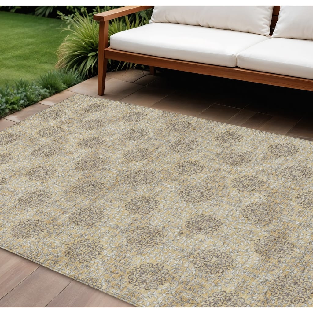 HomeRoots Damask Transitional Rectangle Outdoor Rug