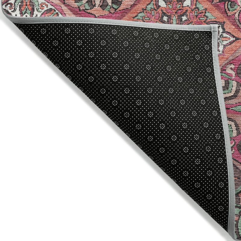 Machine Washable Indoor/ Outdoor Traditional Mosaic Chantille Rug