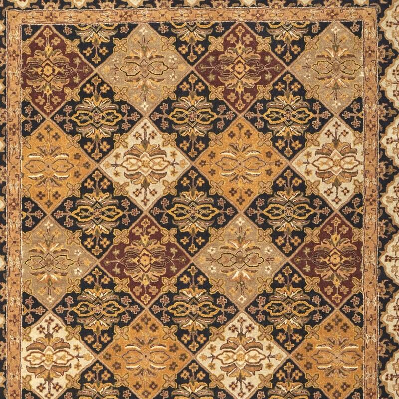 HomeRoots Geometric Traditional Rectangle Area Rug