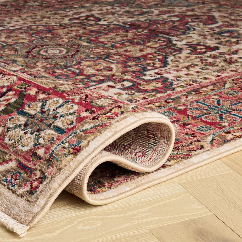 SAFAVIEH Kashan Marybeth Oriental Rug with Fringe