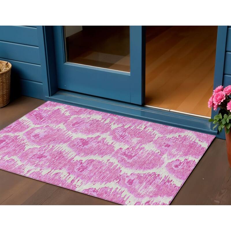 HomeRoots Abstract Transitional Rectangle Outdoor Rug - 3' x 5'