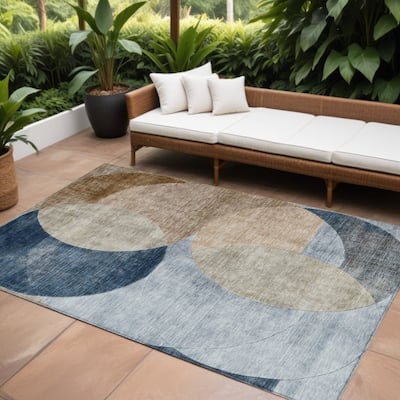 HomeRoots Geometric Transitional Rectangle Outdoor Rug