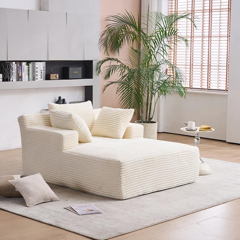 Versatile Oversized Chaise Longue Chair for Relaxing and Sleeping