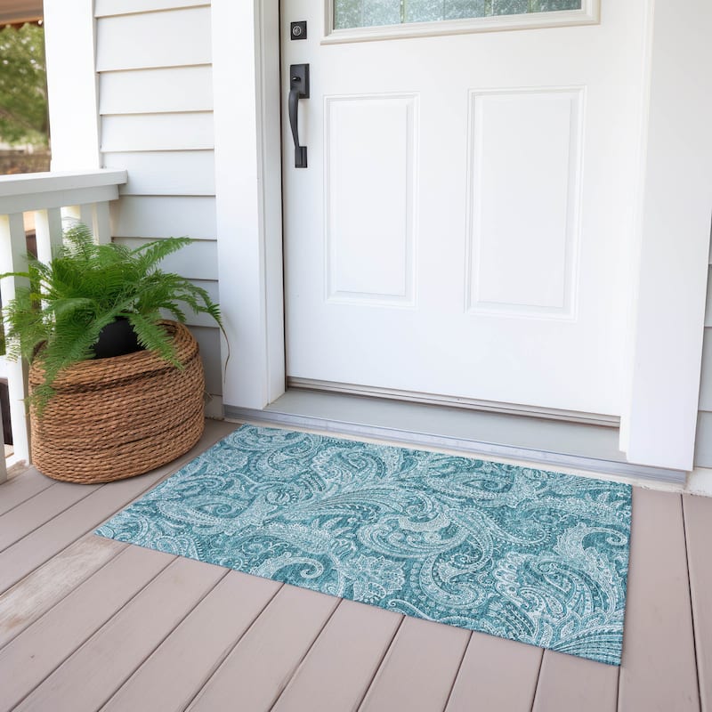 Machine Washable Indoor/ Outdoor Chantille Paisley Traditional Rug