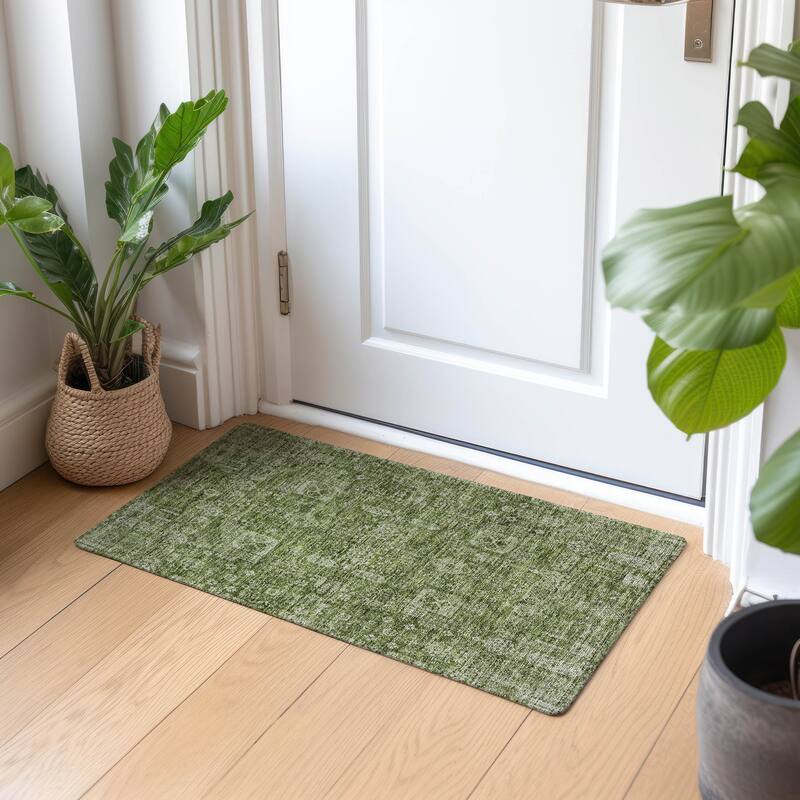 Machine Washable Indoor/ Outdoor Chantille Vintage Traditional Rug - Aloe - 1'8" x 2'6"