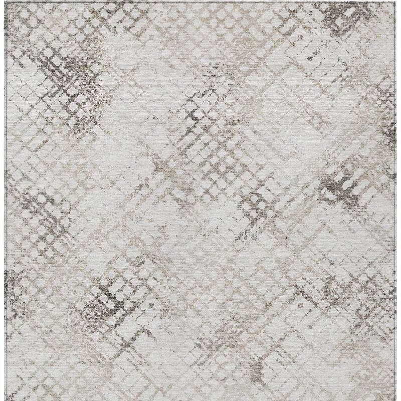 HomeRoots Geometric Transitional Rectangle Outdoor Rug