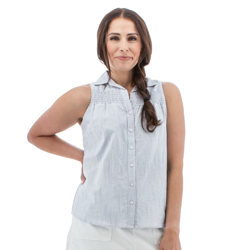 Old Ranch Women's Saguaro Smocked Button Front Tank
