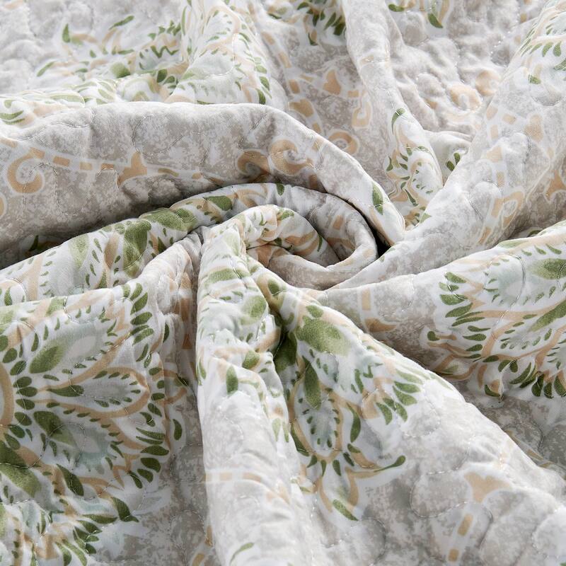 Serenta Bloom Medallion 5 Piece Reversible Quilt Bedspread Set