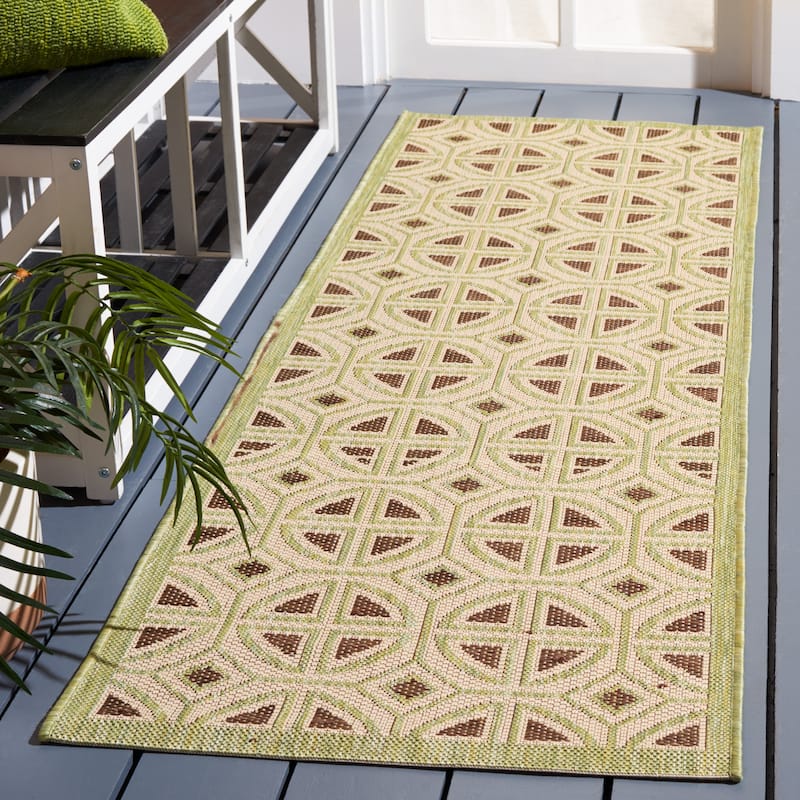 SAFAVIEH Courtyard Saundra Indoor/ Outdoor Waterproof Patio Backyard Rug