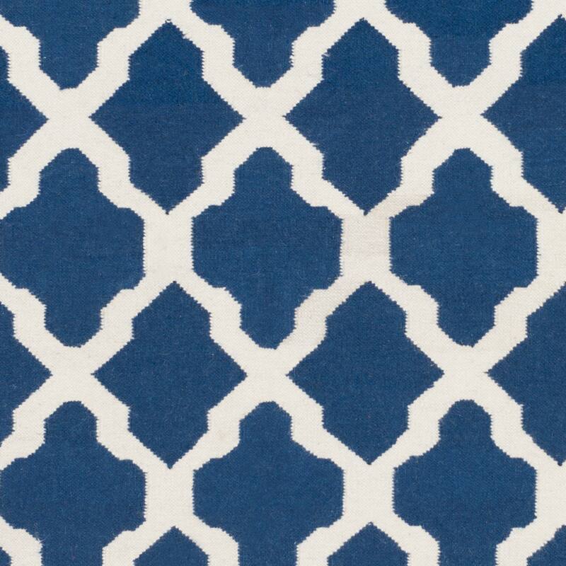 Hand-Woven Ashley Lattice Reverisble Flatweave Wool Area Rug - 5' x 8'
