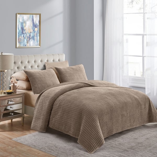 Wonderful Velvet 3 Piece Quilt Set Bed Bath & Beyond 37173596