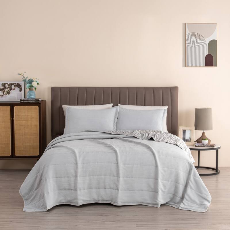 Luxurious Textured Spandex Solid Quilt Set With Shams - Light Grey - King