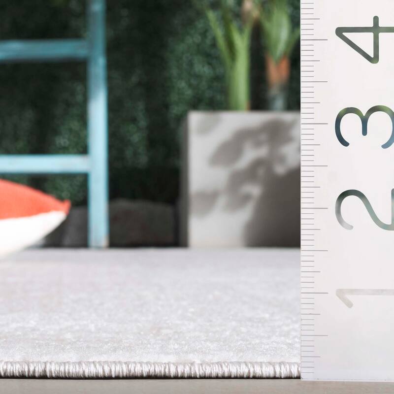 SAFAVIEH Stella Melaniya Modern & Contemporary Rug