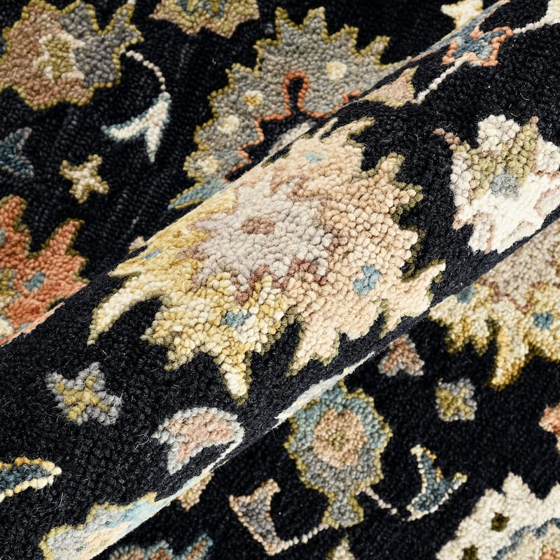 Empress Black Traditional Hand-Hooked Area Rug 2' x 3'