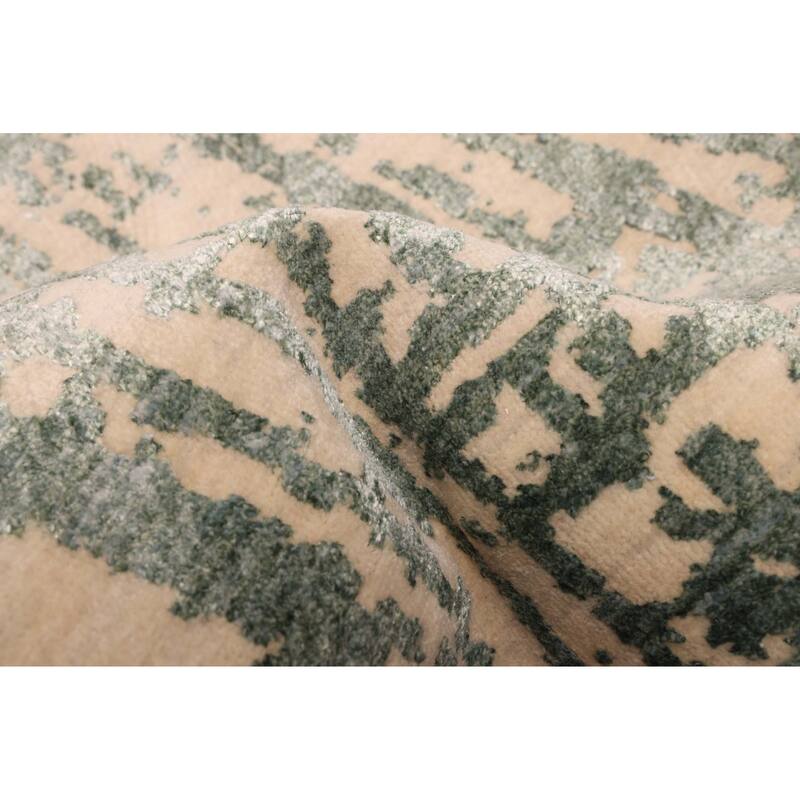 ECARPETGALLERY Hand-knotted Legacy Dark Green, Ivory Silk, Wool Rug - 2'6 x 12'3