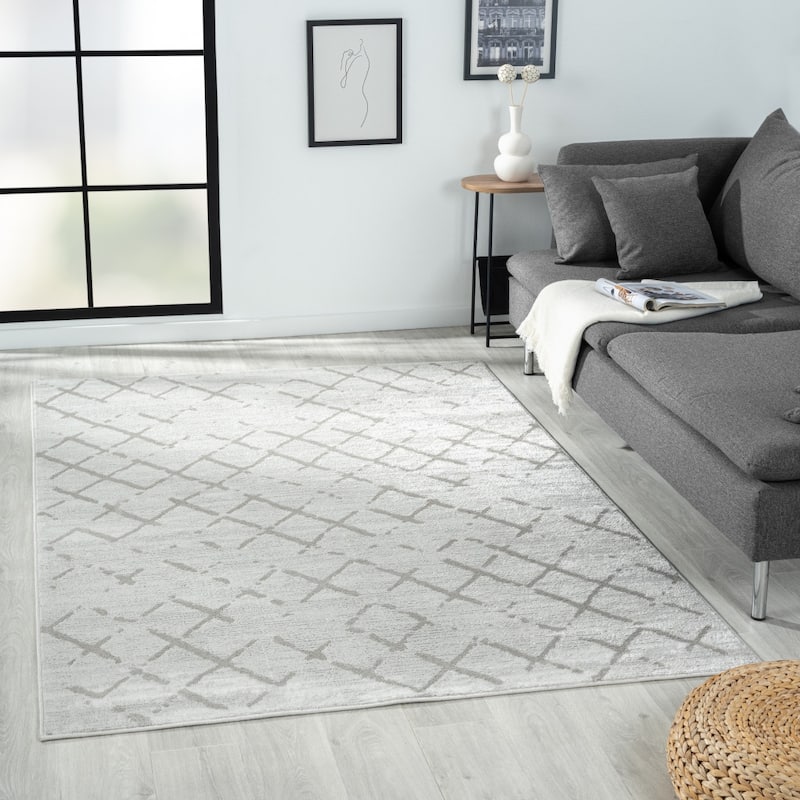 Geometric Area Rug - 8' x 10'