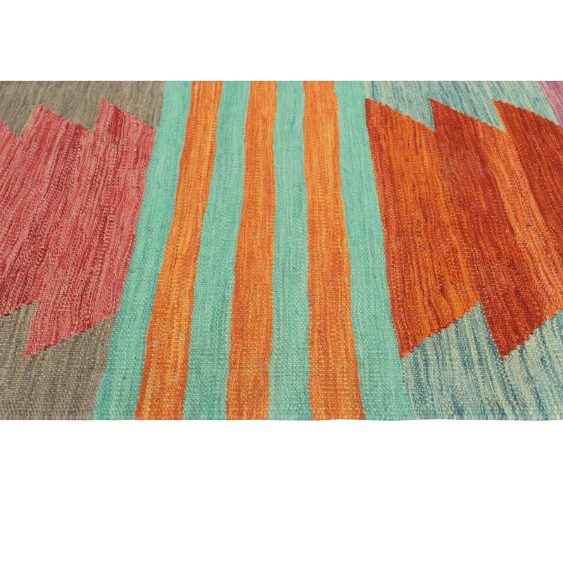 Modern Flatweave Carnell Green/Rust Rug - 5'5" x 8'2"