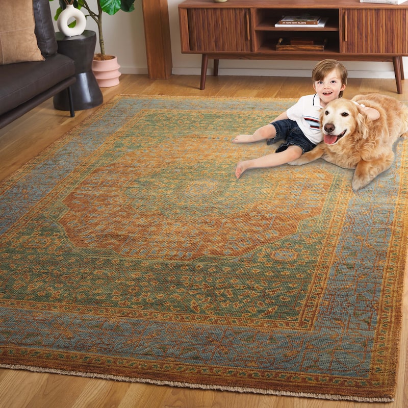 SAFAVIEH Hand-knotted Izmir Manushaqe Traditional Oriental Wool Rug with