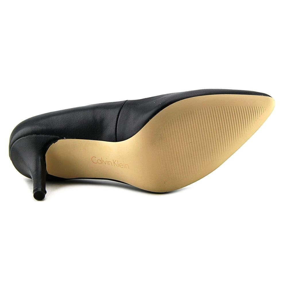 calvin klein kimberly pump
