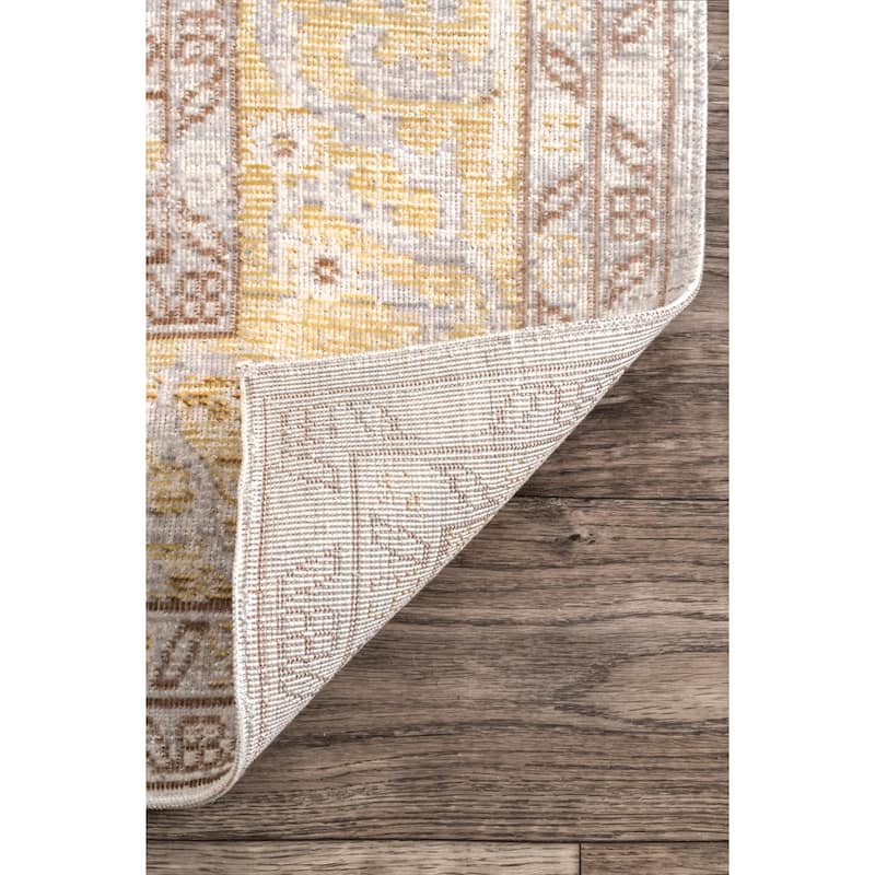 Nuloom Classical Victorian Medallion Area Rug