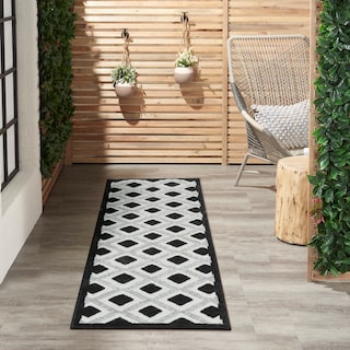 Nourison Aloha Indoor/Outdoor Modern Geometric Diamond Area Rug