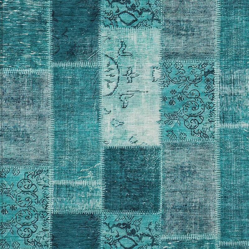 HomeRoots Patchwork Traditional Rectangle Outdoor Rug