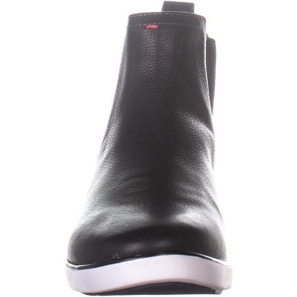 black pull on ankle boots