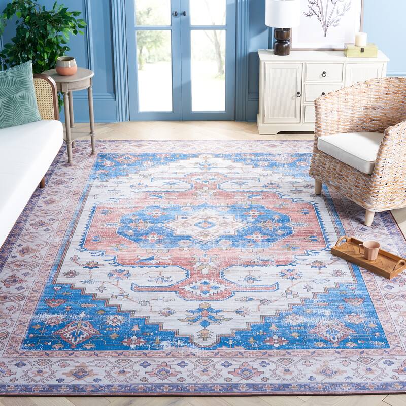 SAFAVIEH Tucson Machine Washable Slip Resistant Namiko Oriental Rug