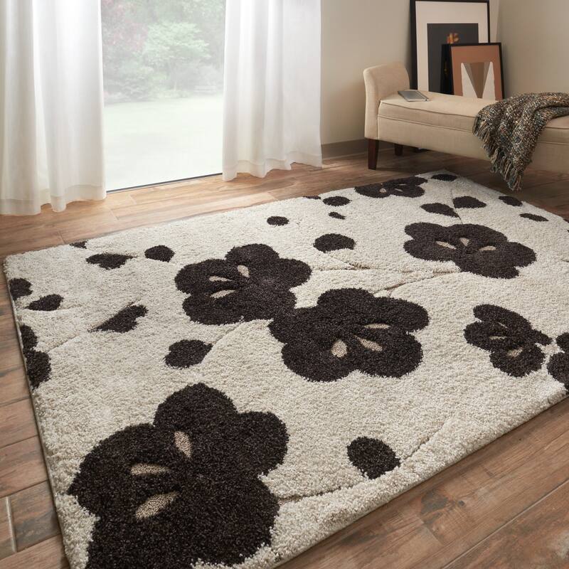 Alexander Home Julian Transitional Floral Shag Area Rug