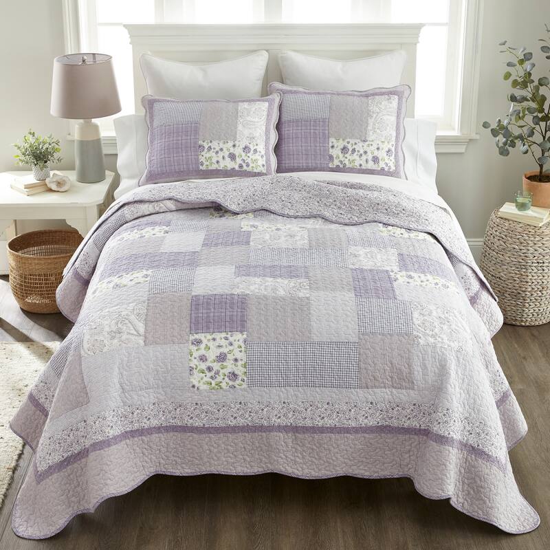 Donna Sharp Lavender Rose Quilt Set - Lavender/White - Twin