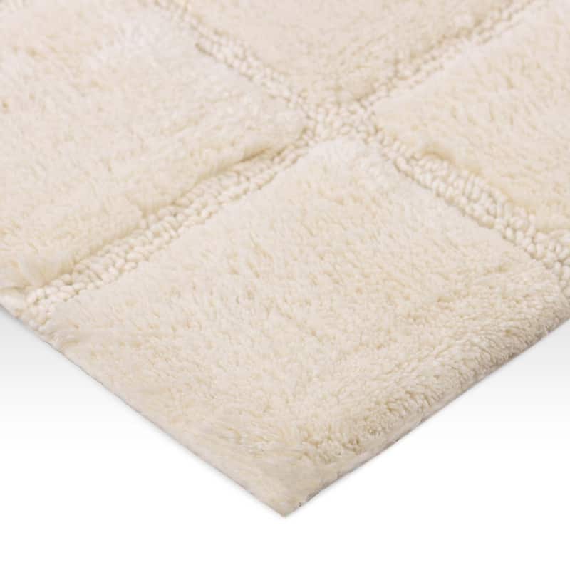 Superior Cotton Checkered 2-piece Non-skid Bath Rug Set