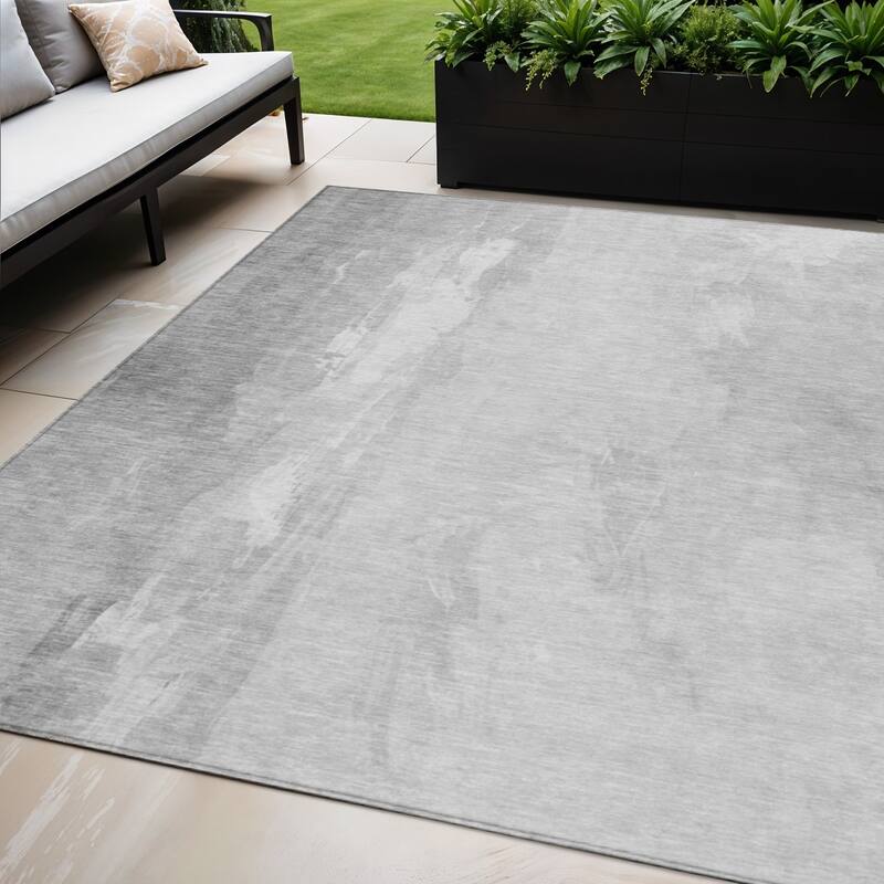 HomeRoots Abstract Transitional Rectangle Outdoor Rug - 5' X 8'
