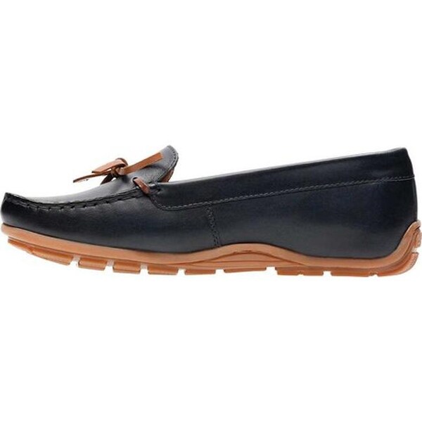 clarks women's dameo swing driving style loafer