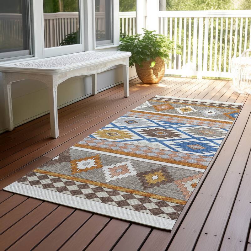 Machine Washable Indoor/ Outdoor Global Clemente Chantille Rug - Ivory - 2'3" x 7'6"
