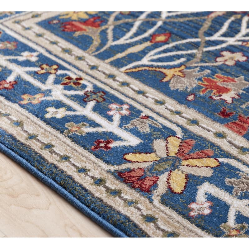 Livabliss Crafty Traditional Area Rug