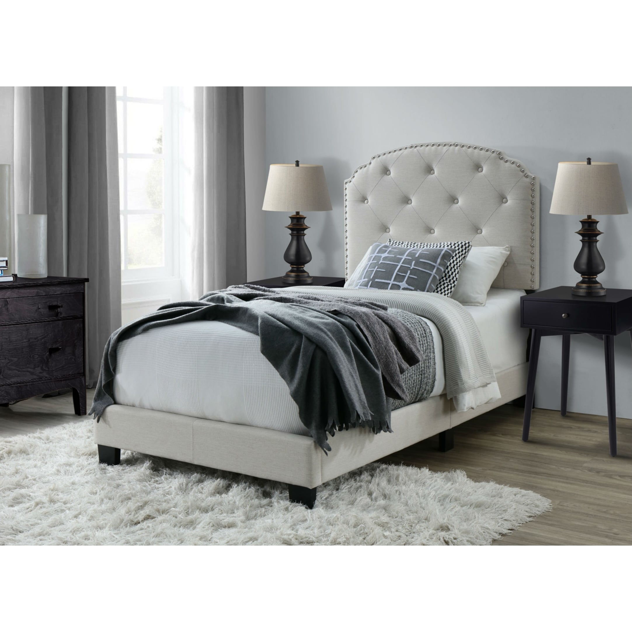 Dg casa wembley queen on sale bed