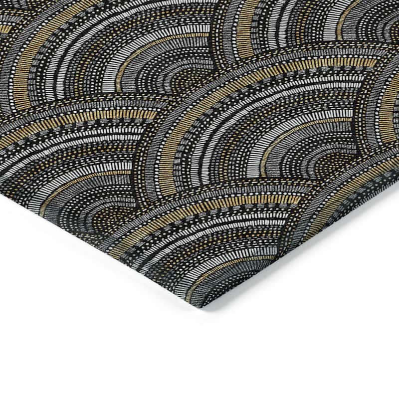 Machine Washable Indoor/ Outdoor Modern Mosaic Chantille Rug