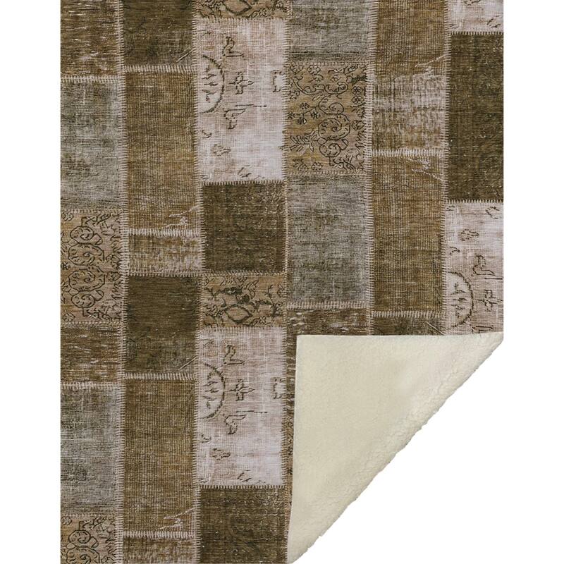 Premium Machine Washable Vintage Patchwork Sherpa Throw Blanket