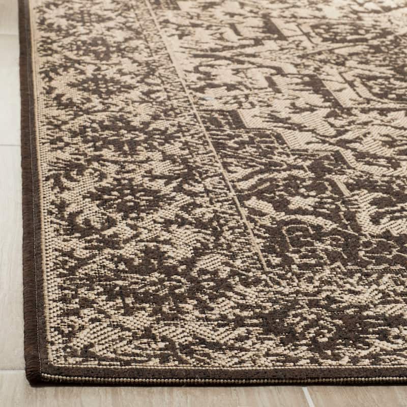 SAFAVIEH Linden Rick Indoor/ Outdoor Waterproof Patio Backyard Rug