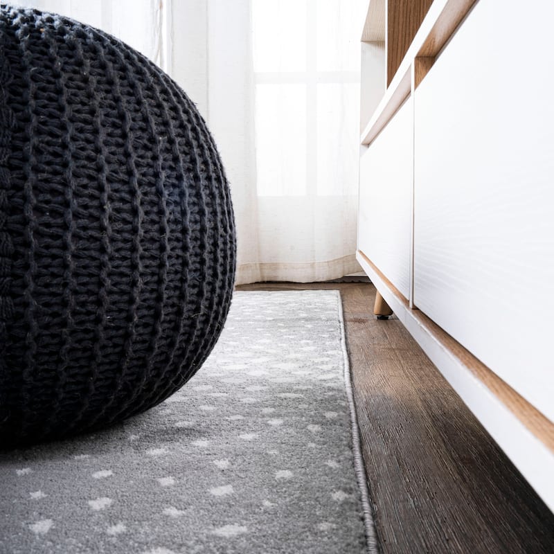 JONATHAN Y Goa Modern Animal Area Rug