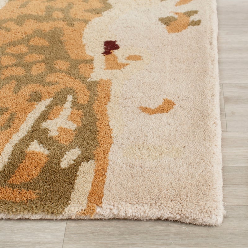 SAFAVIEH Handmade Bella Pavuna Modern Floral Wool Rug