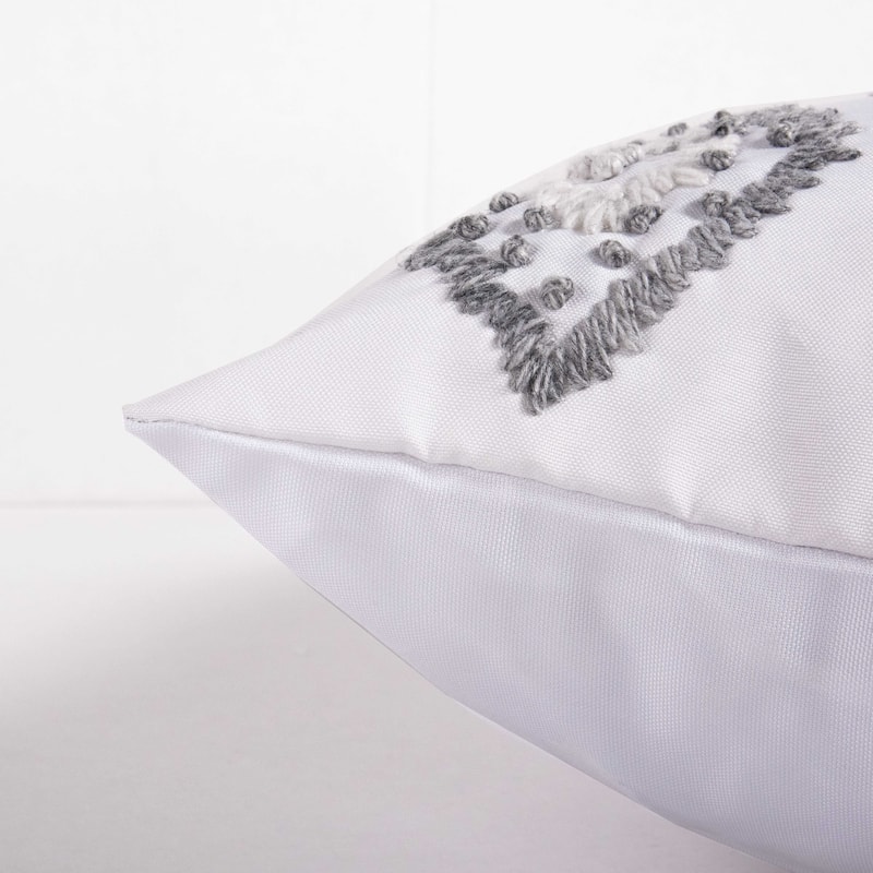 Rizzy Home Modern Medallion Throw Pillow