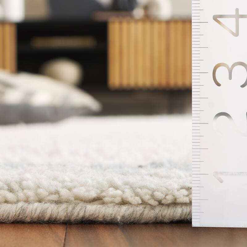 SAFAVIEH Handmade Vermont Shani Transitional Wool Rug